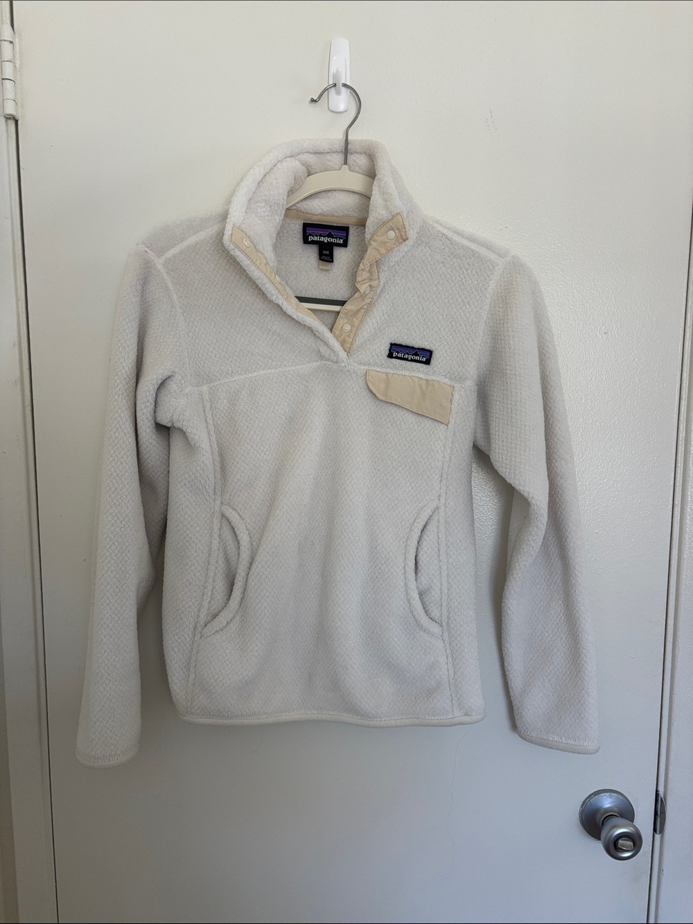 Patagonia women’s Cream Synchilla Snap-T Fleece Pullover